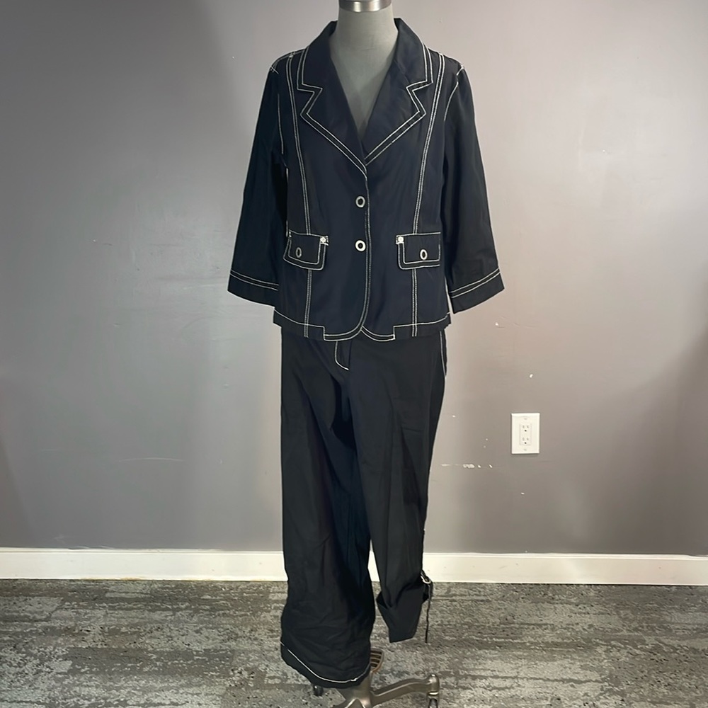Cotton Ginny stylish black white stitching 2 piece suit.  13 P pants L blazer